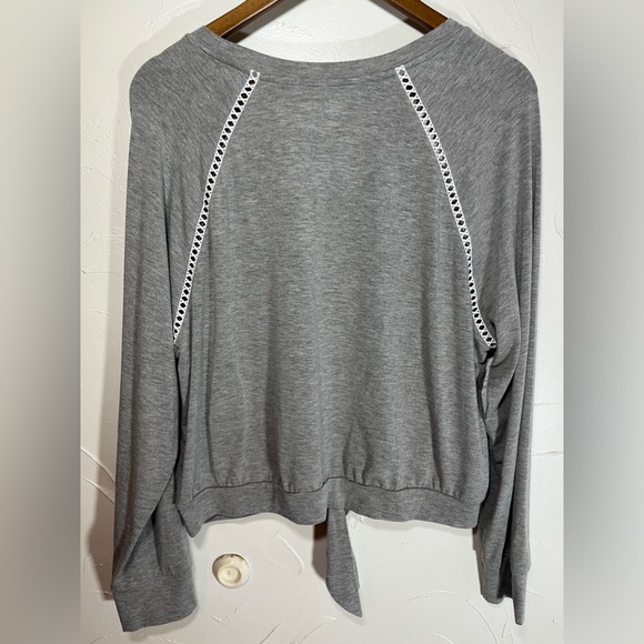 Shyanne Tie Front Long Sleeve Knit Top SZ Large - Picture 2 of 9